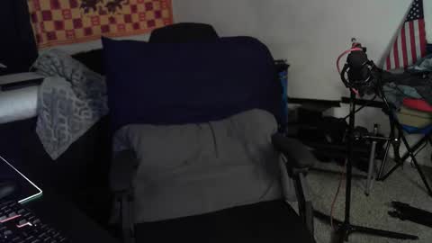 devilPup75 online show from October 2025 03:06:01 AM