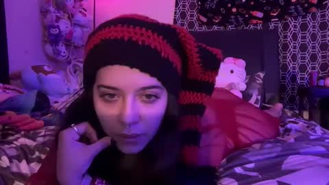 ascendingaura222 online show from February 2026 03:57:01 AM