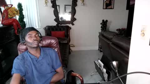 MrJ online show from December 2025 10:15:01 PM