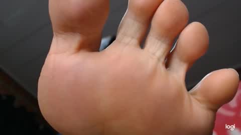 ashley online show from December 2025 04:19:02 AM