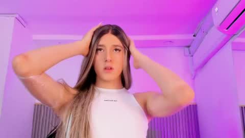 ash_valentine online show from April 2026 08:14:01 PM