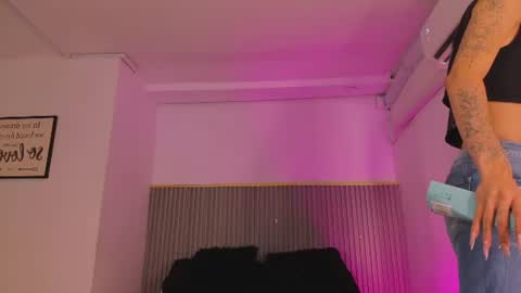 ash_valentine online show from July 2026 07:38:02 PM