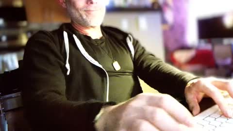 Snapshot of ashbyfulton chatting on October 2025 03:51:02 AM ashbyfulton online show from October 2025 03:51:02 AM