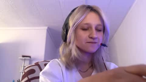 Snapshot of ashelyparcell chatting on December 2025 07:57:02 AM July online show from December 2025 07:57:02 AM