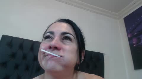 ashleey_thompson online show from June 2026 08:12:02 PM