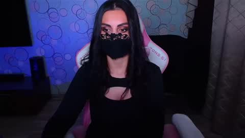   Yasmina   online show from November 2025 03:20:02 AM