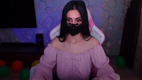   Yasmina   online show from March 2026 05:02:02 AM