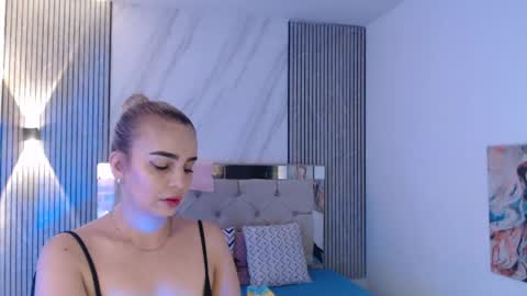 ashley__tylor online show from April 2026 03:02:01 AM
