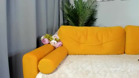 Ashley online show from November 2025 04:34:01 AM