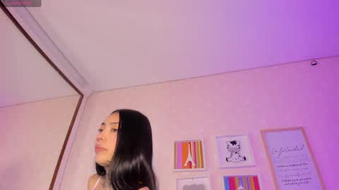 Snapshot of ashley_blum_ chatting on April 2026 12:07:01 PM ashley_blum_ online show from April 2026 12:07:01 PM