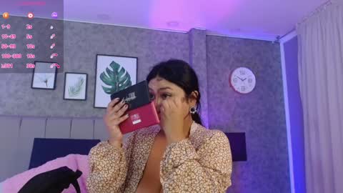 Ashleyy online show from January 2025 12:20:01 PM