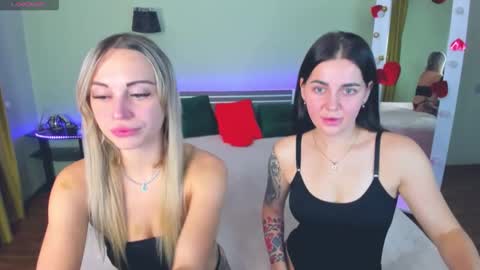 Alina online show from November 2025 01:25:02 PM