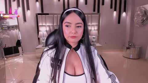 Ashley Jhonson  online show from October 2025 11:38:01 AM