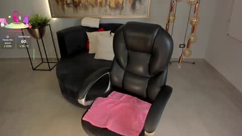 Ashley Jhonson  online show from April 2026 12:02:02 AM