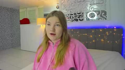 AshleyJonse online show from December 2025 06:20:02 AM