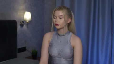 Ashley online show from December 2025 03:40:02 PM