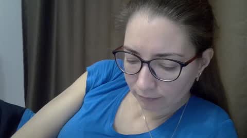 Ashley online show from December 2025 05:45:02 AM