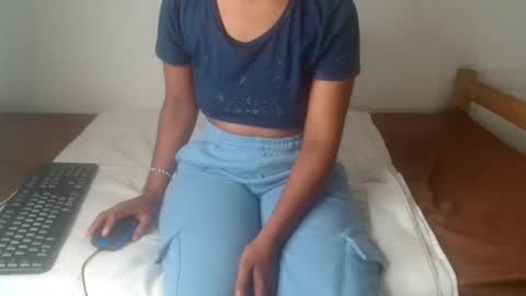 ashleyt255 online show from September 2025 07:06:02 PM