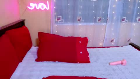 AshleyNicole online show from May 2026 05:18:01 PM