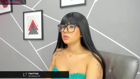 Ashlie online show from December 2024 12:33:01 AM