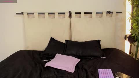 ashly_jones_ online show from December 2025 04:28:02 AM