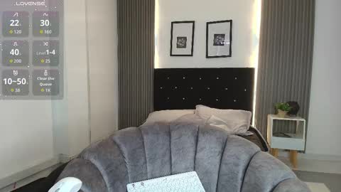    online show from September 2025 07:03:02 PM