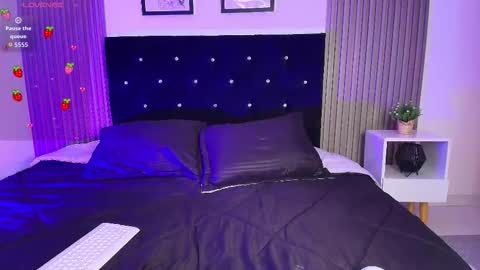    online show from November 2025 07:02:02 PM