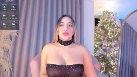 Paula Baleta  online show from November 2025 04:07:02 AM