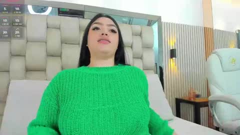 ashlyn online show from February 2025 07:35:02 PM