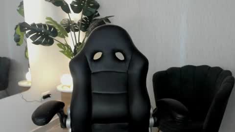 Ashly online show from July 2026 12:08:02 PM