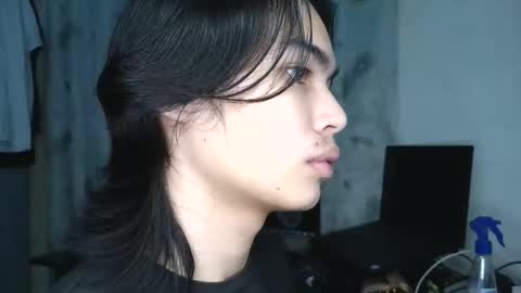 asian_babyboi online show from October 2025 11:02:01 AM