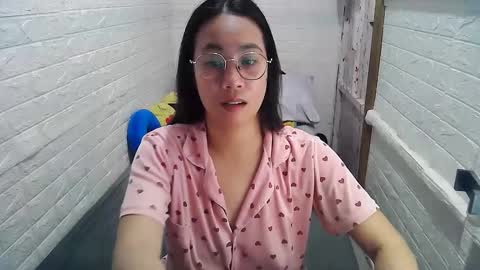 Snapshot of asian_sexydimples chatting on February 2025 02:27:02 AM Trixie online show from February 2025 02:27:02 AM