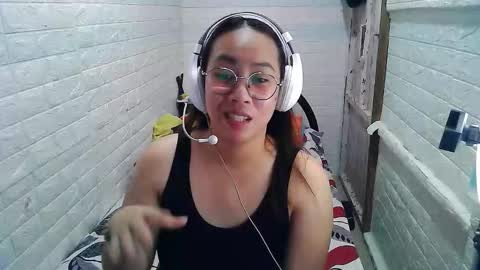 Snapshot of asian_sexydimples chatting on October 2025 02:32:01 AM Trixie online show from October 2025 02:32:01 AM