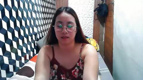 Snapshot of asian_sexydimples chatting on April 2026 03:47:02 PM Trixie online show from April 2026 03:47:02 PM