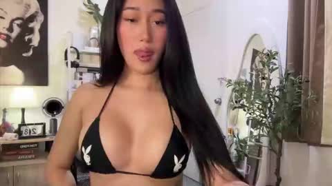 Cassievxx  online show from November 2025 05:26:01 PM