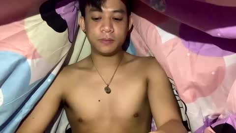 asiandreamboyx online show from December 2024 04:09:02 PM