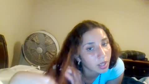 Snapshot of asianicolee chatting on June 2026 06:25:02 PM asianicolee online show from June 2026 06:25:02 PM
