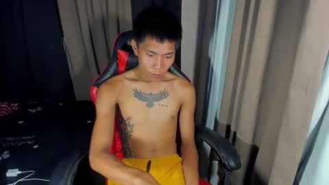 Snapshot of asianplayboyx chatting on January 2025 02:40:02 AM mark online show from January 2025 02:40:02 AM