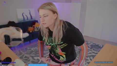 Asiri   pronounced Ah-siri Please no nicknames   3 online show from December 2024 03:20:01 AM