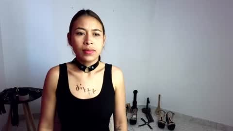 Snapshot of asiri_smith chatting on June 2026 10:57:02 AM Asiri online show from June 2026 10:57:02 AM