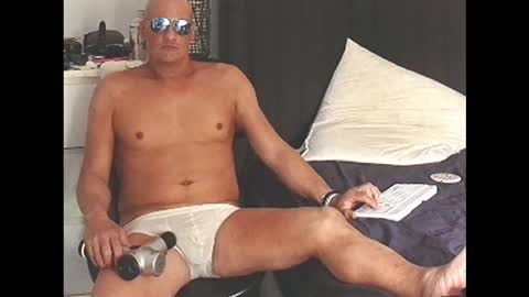 Snapshot of askil8802 chatting on February 2026 01:35:02 AM askil8802 online show from February 2026 01:35:02 AM