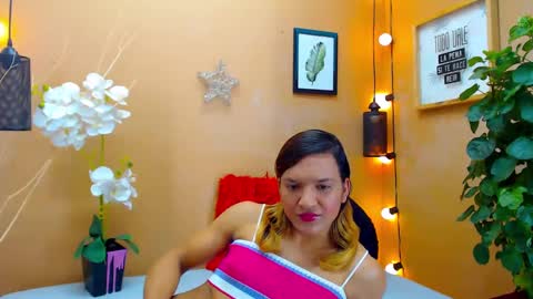 ASLY online show from October 2025 02:15:01 PM