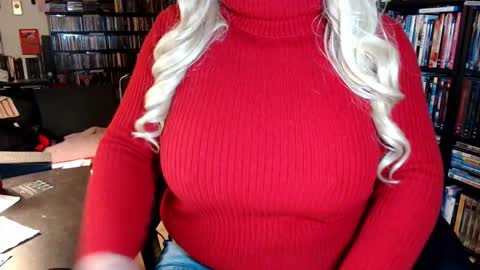 Aspen Vale online show from November 2025 10:52:02 PM