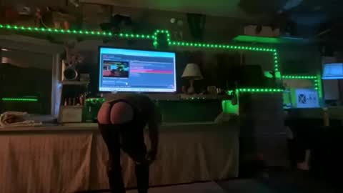 SIR WILLIAM online show from November 2025 08:25:02 AM