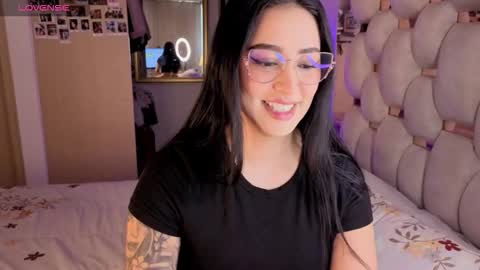 Ashley online show from November 2025 03:46:01 PM