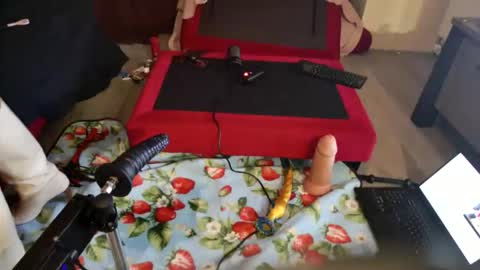 Snapshot of asstoy19 chatting on November 2025 07:27:02 PM asstoy19 online show from November 2025 07:27:02 PM