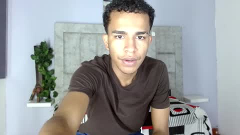 Aston  online show from September 2025 04:04:02 AM