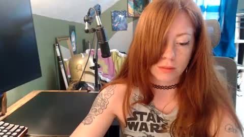 Snapshot of astraeasiren chatting on July 2026 04:43:01 PM AstraeaSiren online show from July 2026 04:43:01 PM
