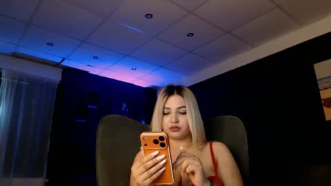Snapshot of astridjade chatting on July 2026 06:16:02 AM jade online show from July 2026 06:16:02 AM