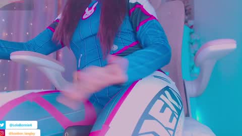 Bonnie online show from February 2025 06:24:01 PM